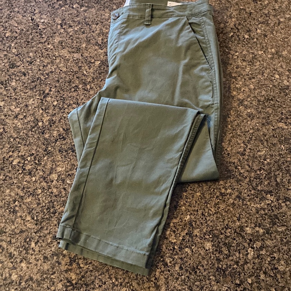 Olive green Gap Girlfriend Khaki Chinos size 14